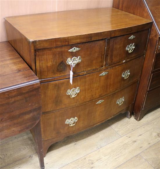 A Regency mahogany bow front chest of drawers W.86cm